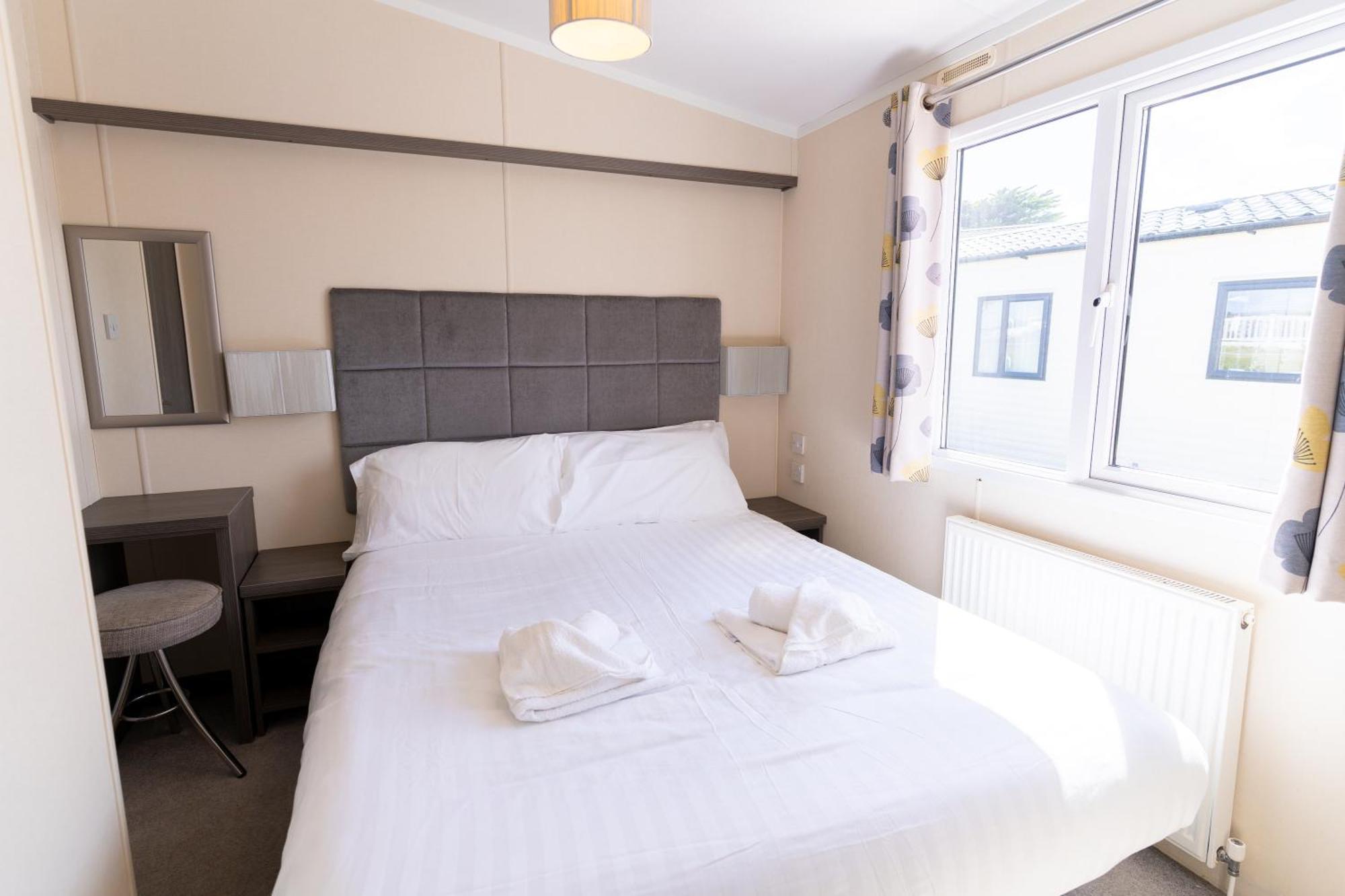 Gimblet Rock Holiday Park Пълхели Екстериор снимка
